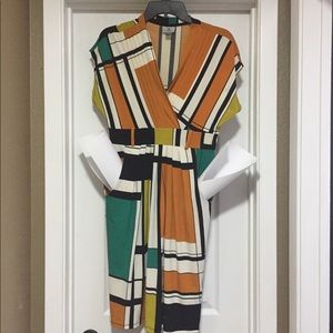 Worthington Colorblock V Neck Dress. Size Small
